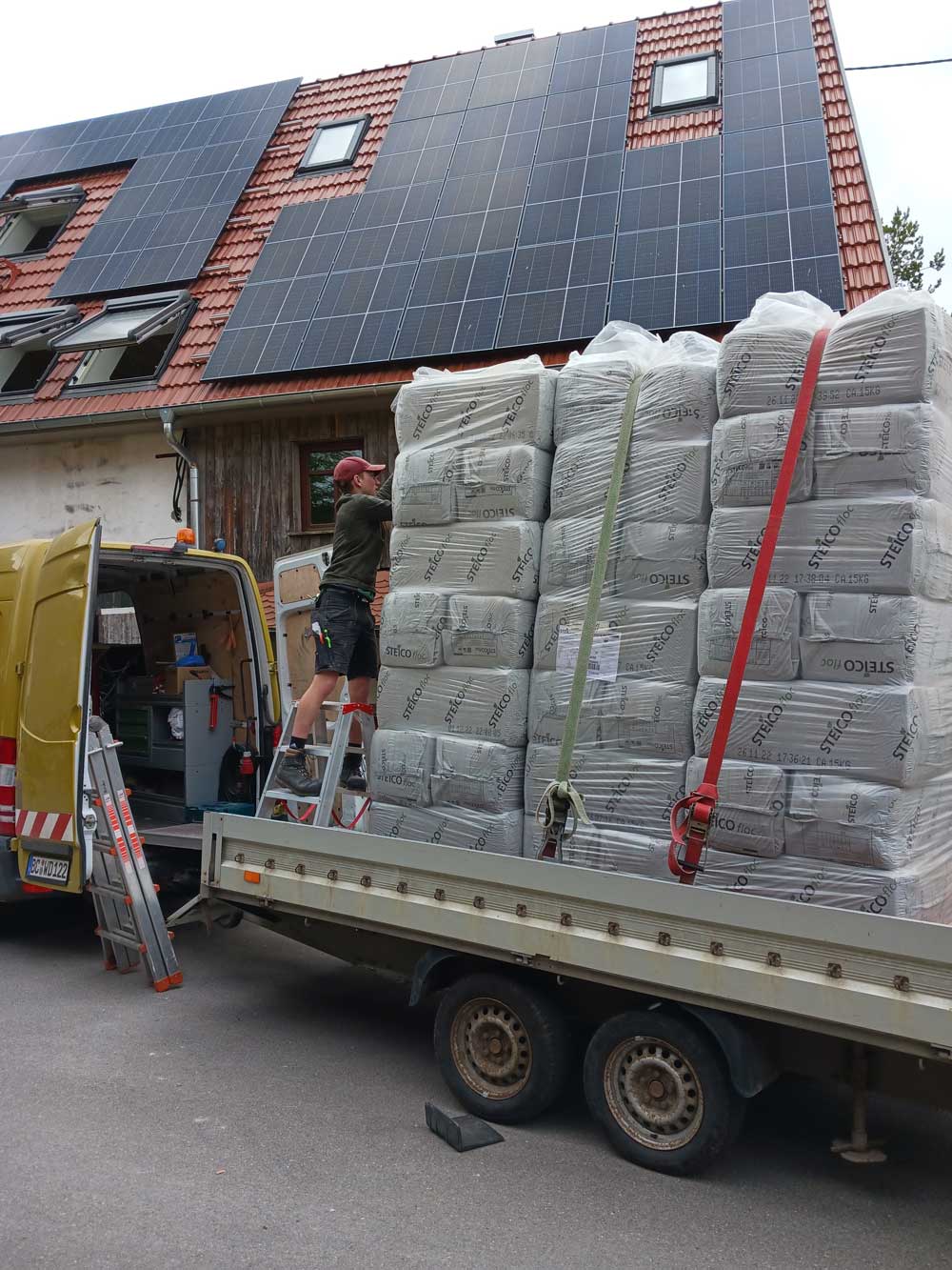 Dämmen-durch-Zellulose