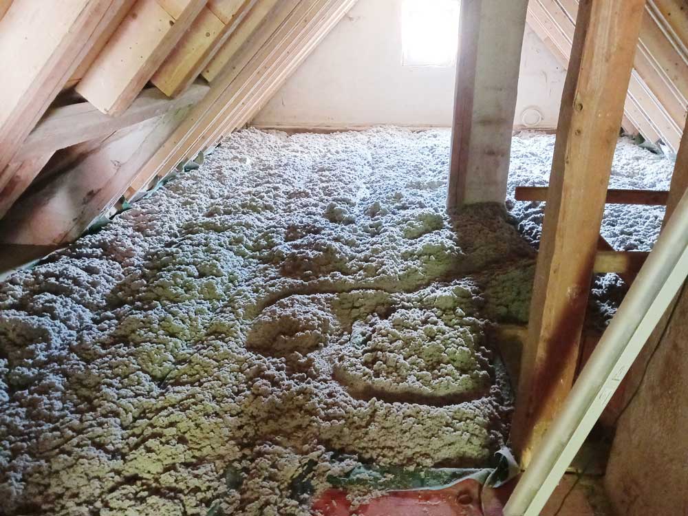 Zellulosedaemmung-einbringen_2.flocken